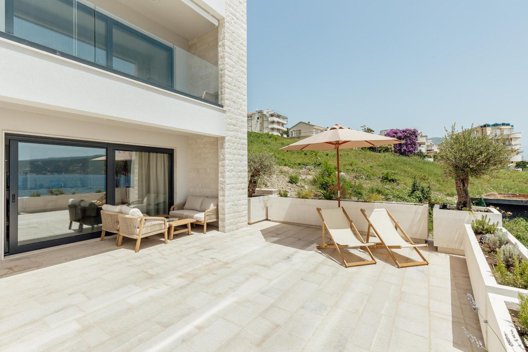 Savina Beachfront Oasis Χέρτσεγκ Νόβι Εξωτερικό φωτογραφία