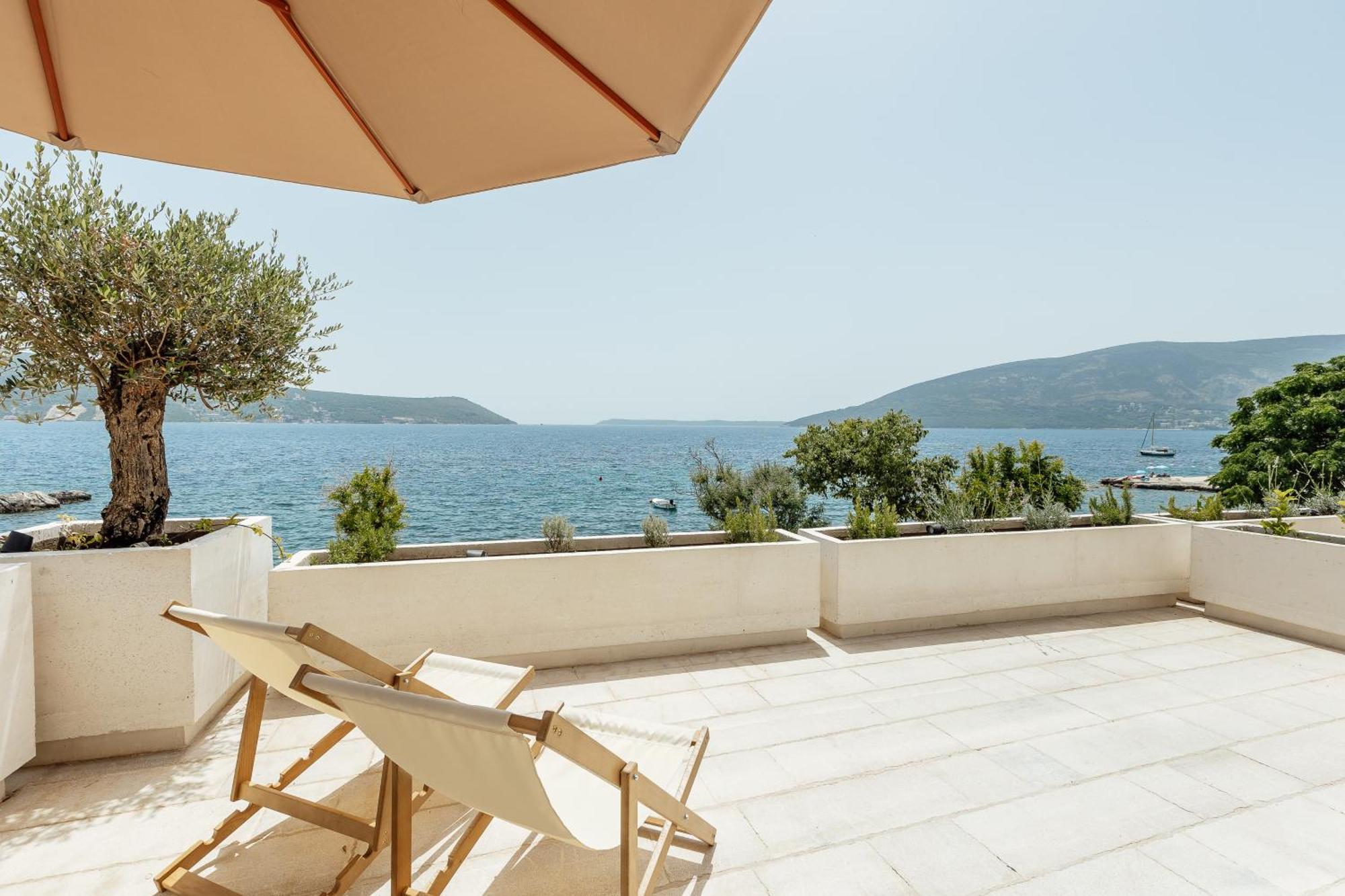 Savina Beachfront Oasis Χέρτσεγκ Νόβι Εξωτερικό φωτογραφία