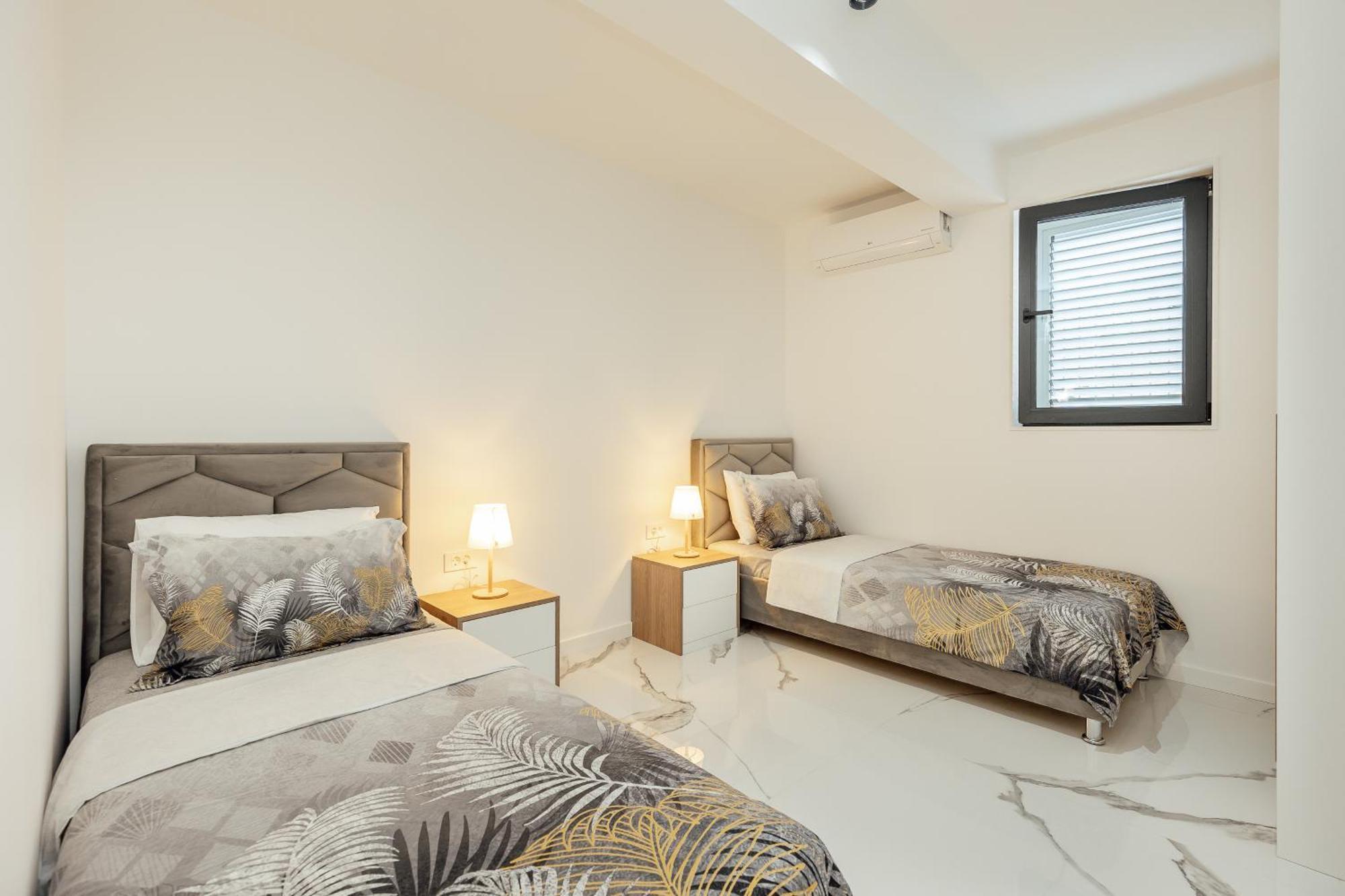 Savina Beachfront Oasis Χέρτσεγκ Νόβι Εξωτερικό φωτογραφία
