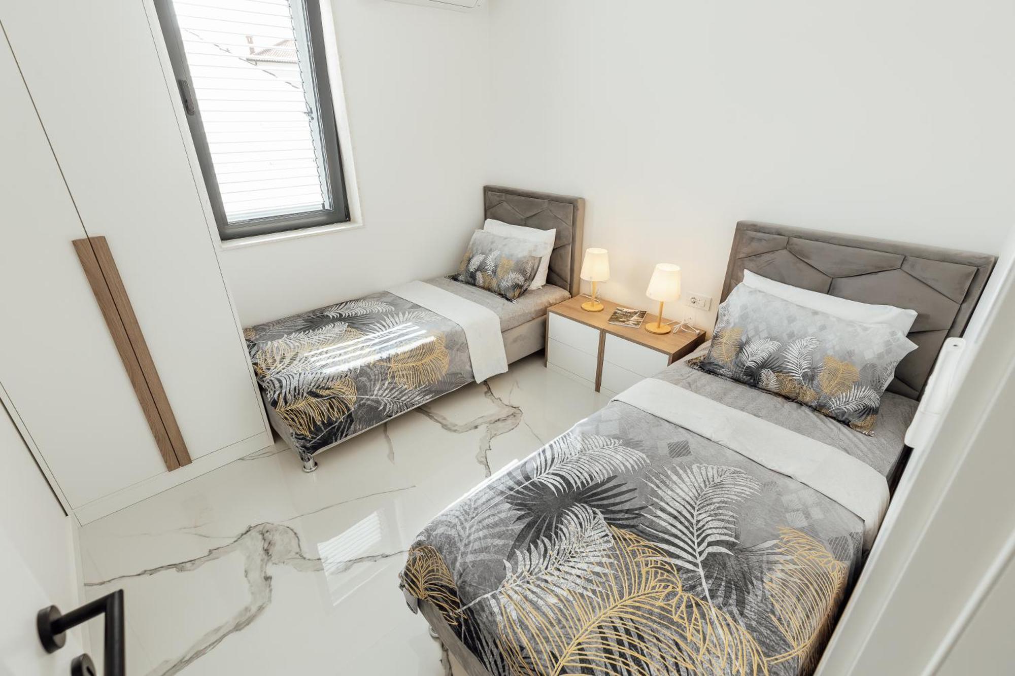 Savina Beachfront Oasis Χέρτσεγκ Νόβι Εξωτερικό φωτογραφία