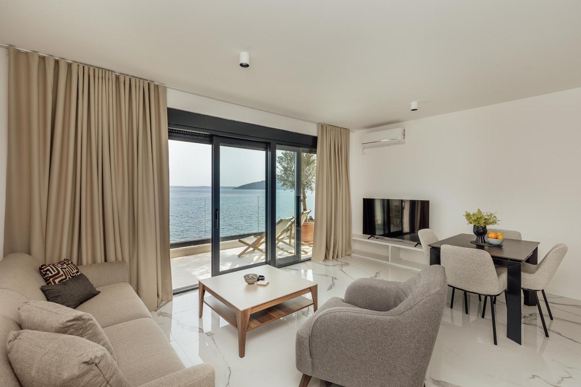 Savina Beachfront Oasis Χέρτσεγκ Νόβι Εξωτερικό φωτογραφία
