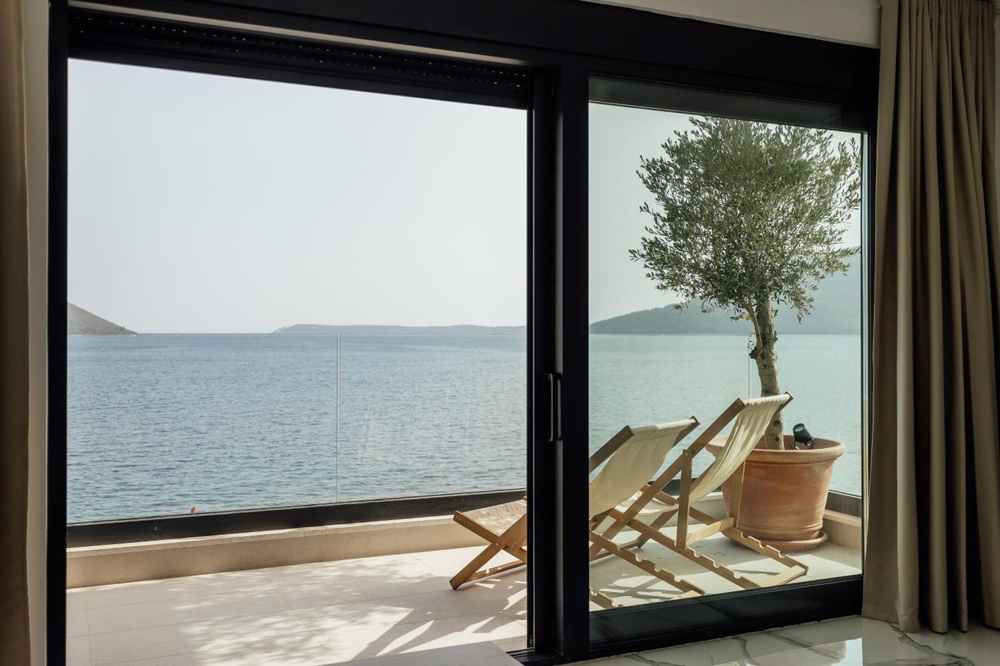 Savina Beachfront Oasis Χέρτσεγκ Νόβι Εξωτερικό φωτογραφία