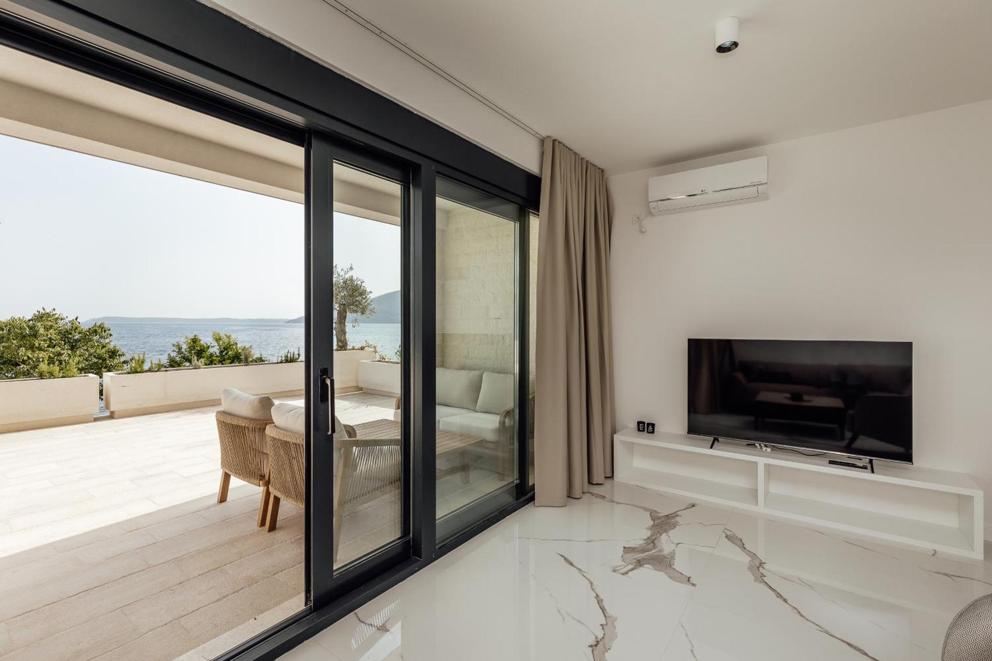 Savina Beachfront Oasis Χέρτσεγκ Νόβι Εξωτερικό φωτογραφία