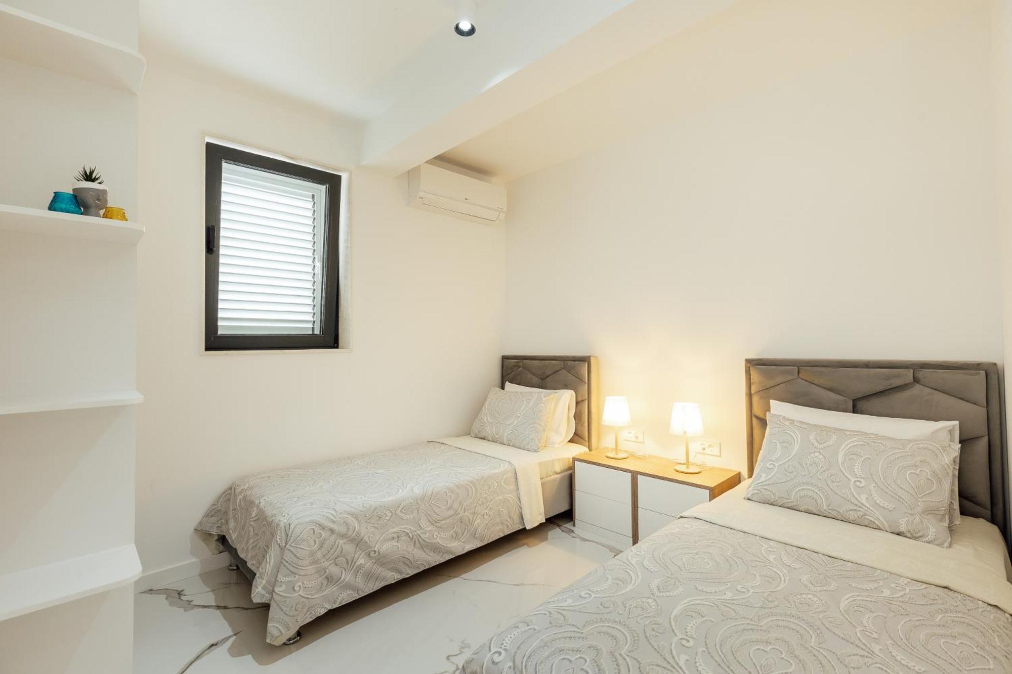 Savina Beachfront Oasis Χέρτσεγκ Νόβι Εξωτερικό φωτογραφία